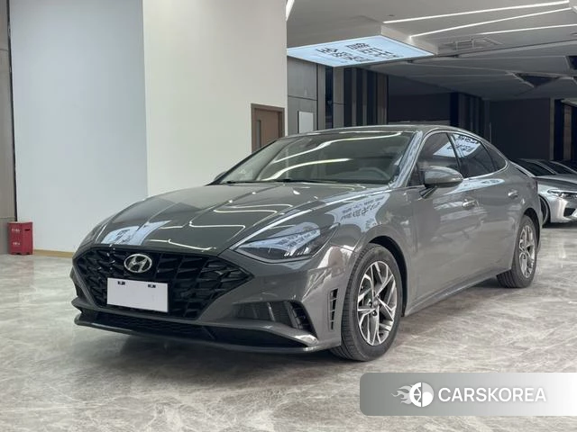 Hyundai Sonata 2021 Темно-серый из Китая, фото 6