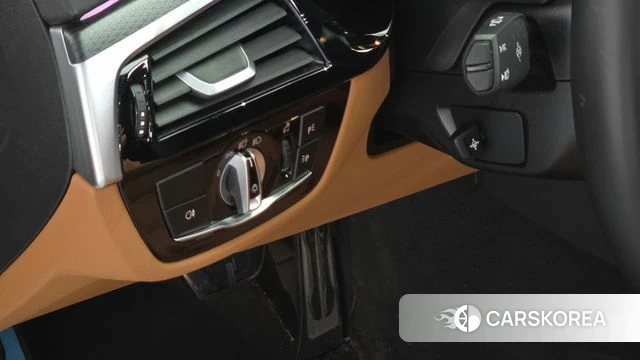 BMW 5 Series (G30) 2023 Белый из Кореи, фото 6