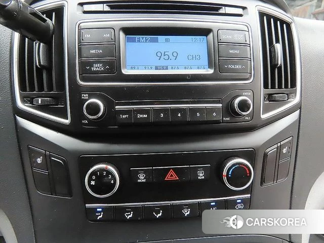 Hyundai The New Grand Starex 2018 Серебристо-серый из Кореи, фото 6