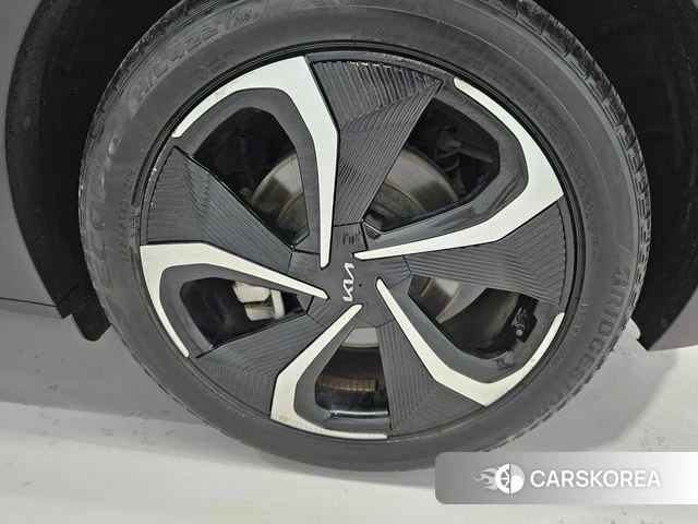 Kia EV6 2022 Черный из Кореи, фото 6