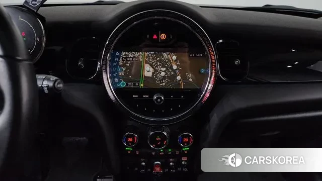 Mini Cooper 2022 Красный из Кореи, фото 6