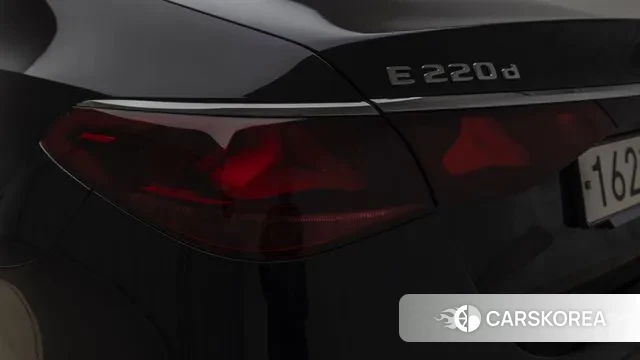 Mercedes-Benz E-Class W214 2024 Черный из Кореи, фото 6