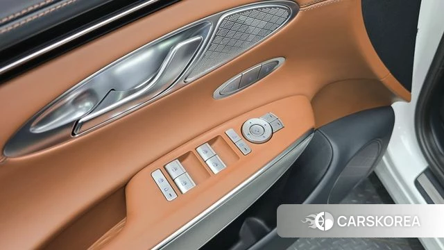 Genesis GV70 2022 Белый из Кореи, фото 6
