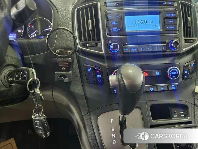 Hyundai Grand Starex 2018 Серебряный из Кореи, фото 6