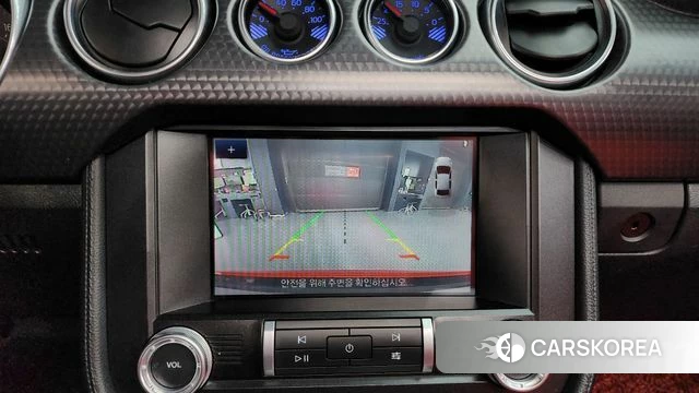 Ford Mustang 7th Generation 2021 Красный из Кореи, фото 6