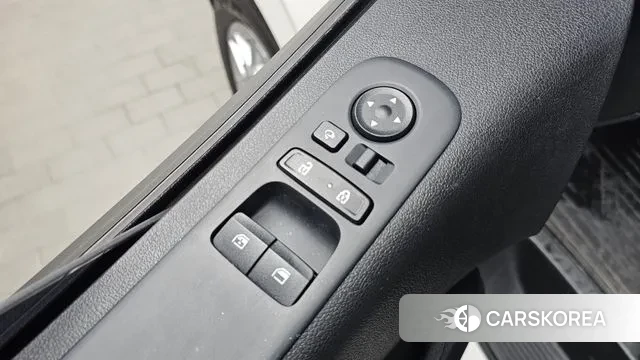 Hyundai Staria 2022 Белый из Кореи, фото 6