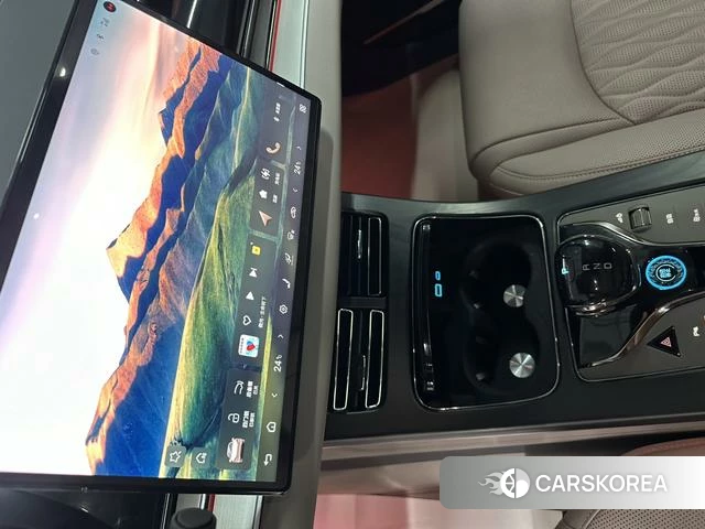 BYD Han DM 2025 Серебристо-серый из Китая, фото 6