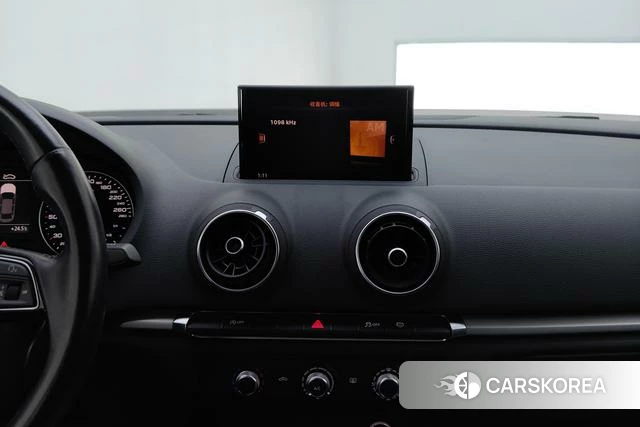 Audi A3 2021 Белый из Китая, фото 6