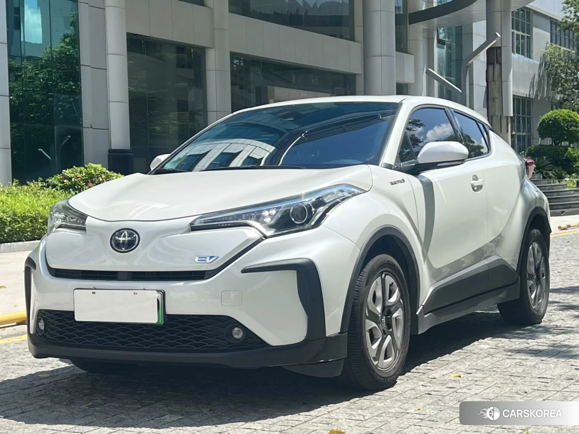Toyota C-HR EV 2020 Белый из Китая, фото 6