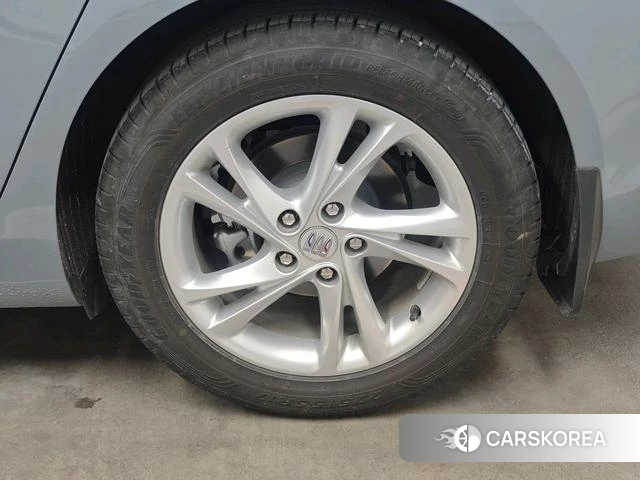 Buick Regal 2023 Темно-серый из Китая, фото 6