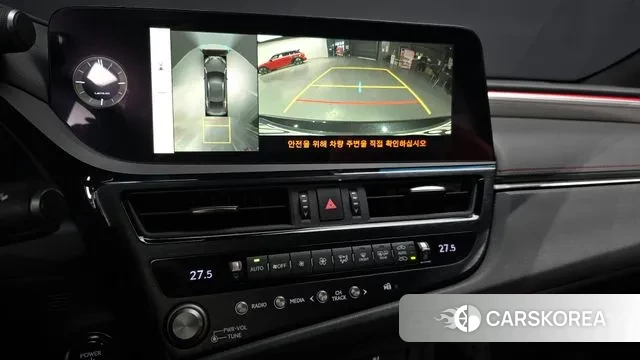 Lexus ES300h 7th generation 2023 Черный из Кореи, фото 6