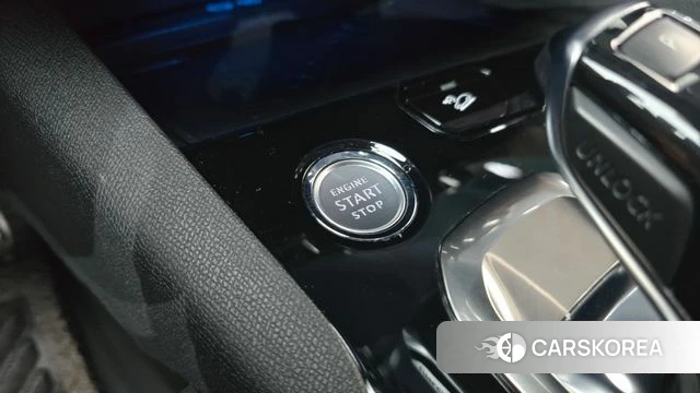 Peugeot 3008 second generation 2019 Серый из Кореи, фото 6