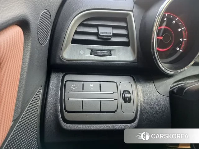 Ssangyong Tivoli Armor 2018 Серый из Кореи, фото 6