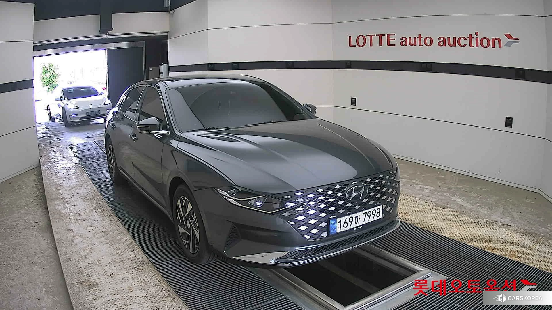 Hyundai Grandeur Hybrid 2022 Nocturne Grey Metallic из Кореи, фото 6