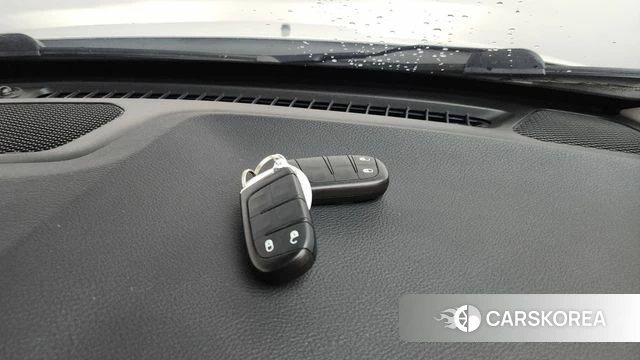 Jeep Compass 2nd Generation 2019 Белый из Кореи, фото 6