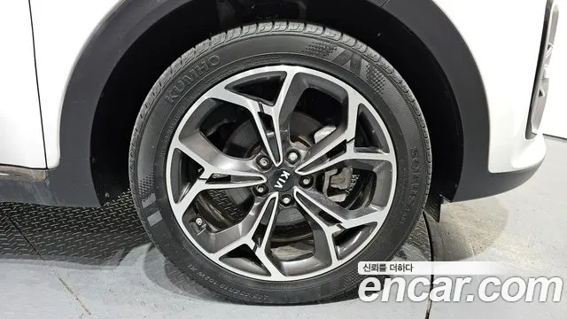 Kia Sportage The Bold 2018 Белый из Кореи, фото 6