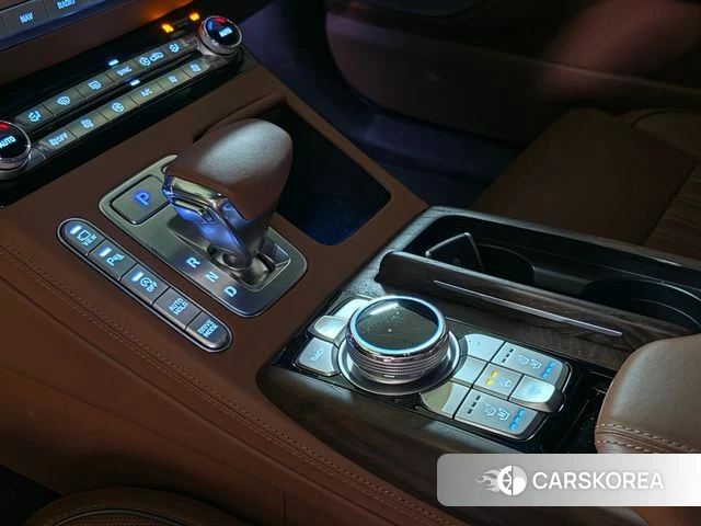 Genesis G90 2020 Серебристо-серый из Кореи, фото 6