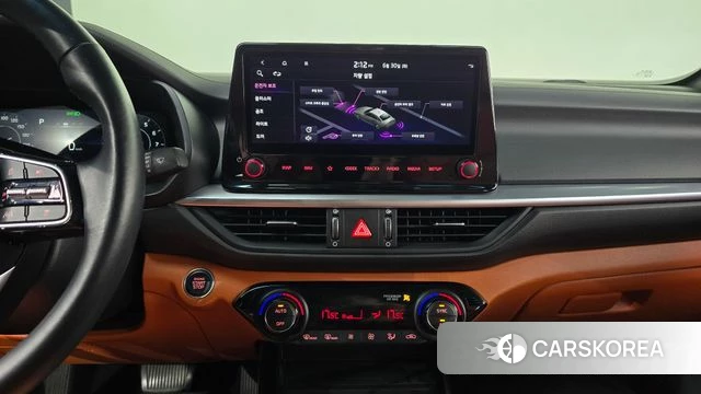 Kia The New K3 2nd generation 2021 Белый из Кореи, фото 6