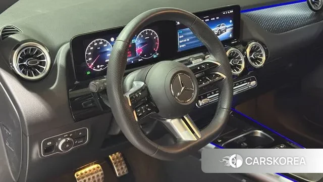 Mercedes-Benz GLA - Class H247 2025 Черный из Кореи, фото 6