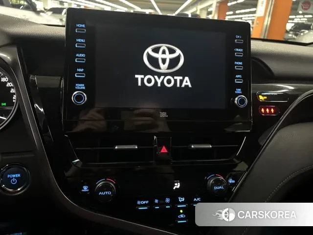 Toyota Camry (XV70) 2021 Белый из Кореи, фото 6
