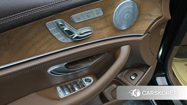 Mercedes-Benz E-Class W213 2018 Черный из Кореи, фото 6