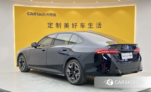 BMW 5 series 2025 Черный из Китая, фото 6