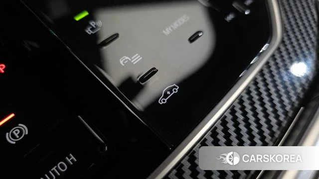 BMW 7 Series (G70) 2025 Черный из Кореи, фото 6