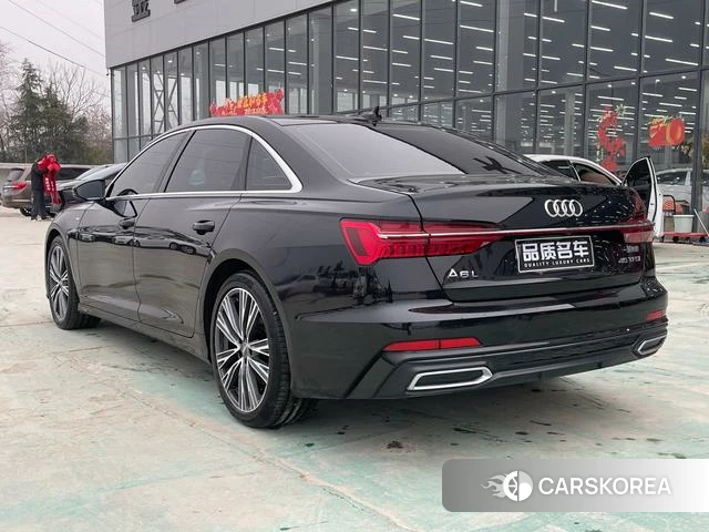 Audi A6L 2022 Черный из Китая, фото 6