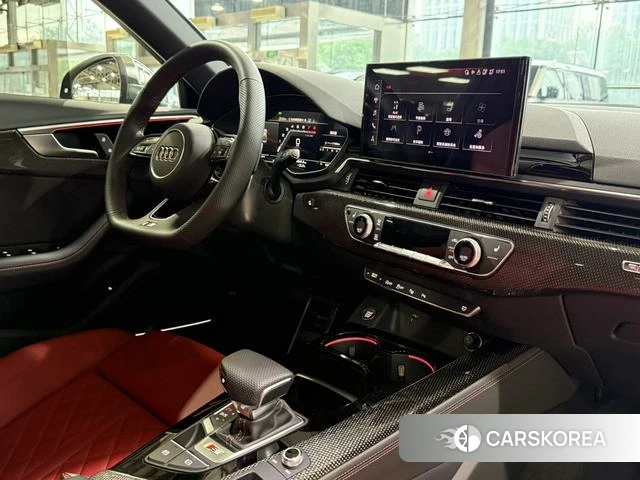 Audi S4 2025 Темно-серый из Китая, фото 6