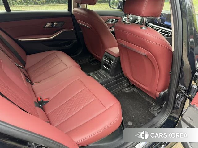 BMW 3 series 2024 Черный из Китая, фото 6