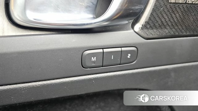 Volvo XC40 2020 Белый из Кореи, фото 6