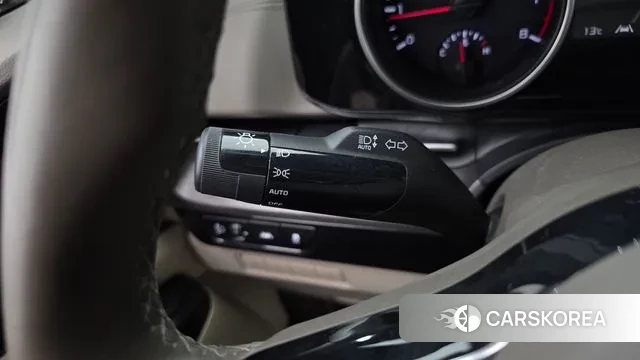 Kia Carnival 4th generation 2023 Белый из Кореи, фото 6