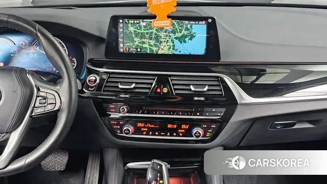 BMW 5 Series (G30) 2018 Серый из Кореи, фото 6