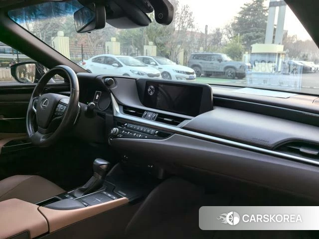 Lexus ES 2021 Черный из Китая, фото 6