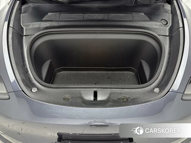 Tesla Model Y 2022 Темно-серый из Китая, фото 6