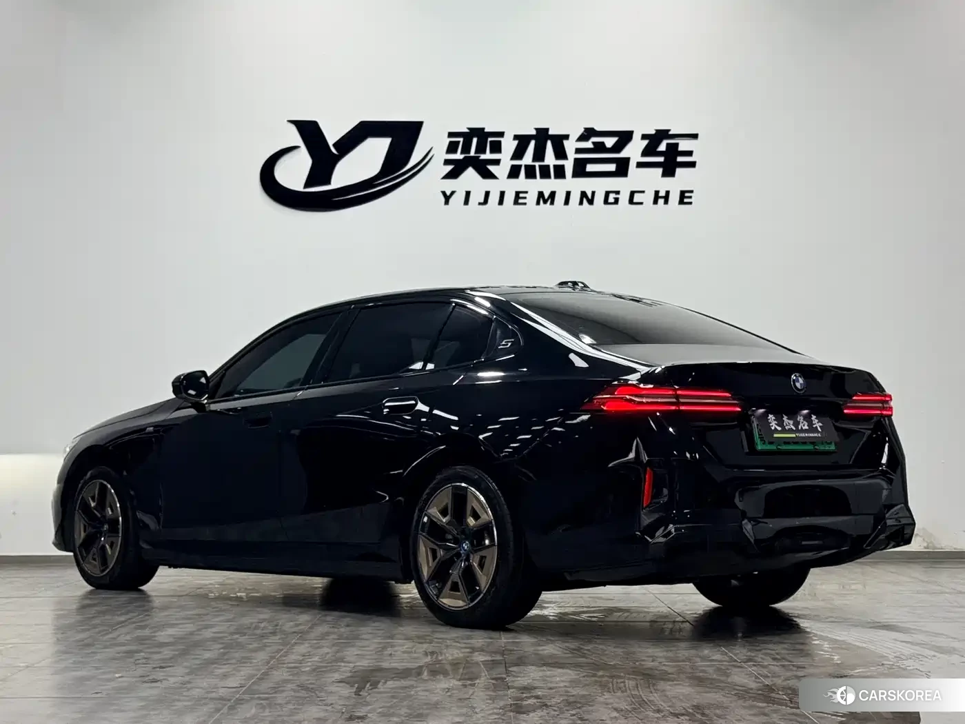 BMW i5 2024 Синий из Китая, фото 6