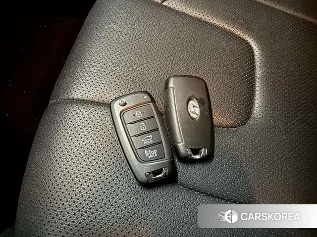 Hyundai Avante (CN7) 2022 Красный из Кореи, фото 6