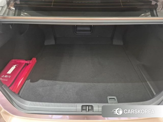 Toyota Camry (XV80) 2024 Коричневый из Кореи, фото 6