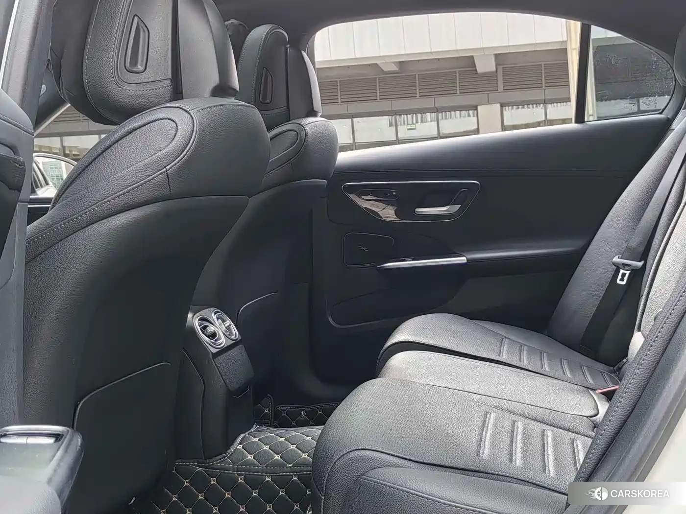 Mercedes-Benz C-class 2023 Белый из Китая, фото 6