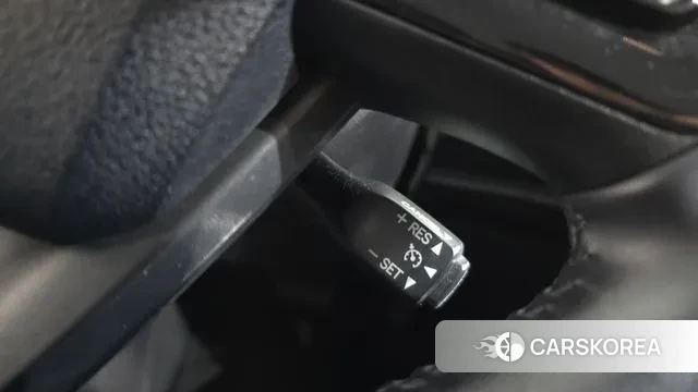 Toyota Prius 4th Generation 2019 Белый из Кореи, фото 6