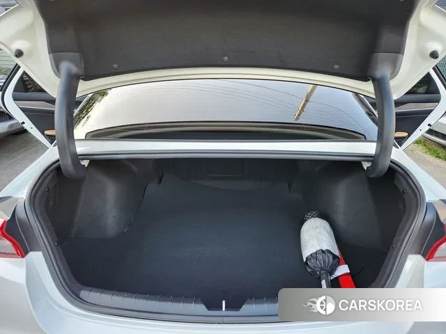 Kia K5 3rd generation 2021 Белый из Кореи, фото 6