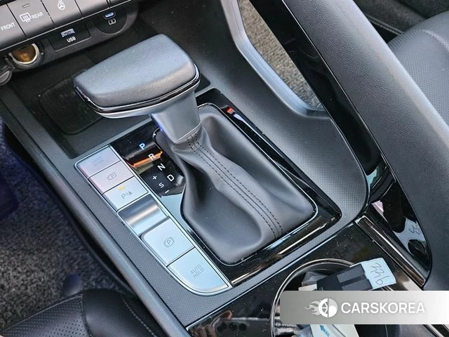 Hyundai The New Avante (CN7) 2024 Серебристо-серый из Кореи, фото 6