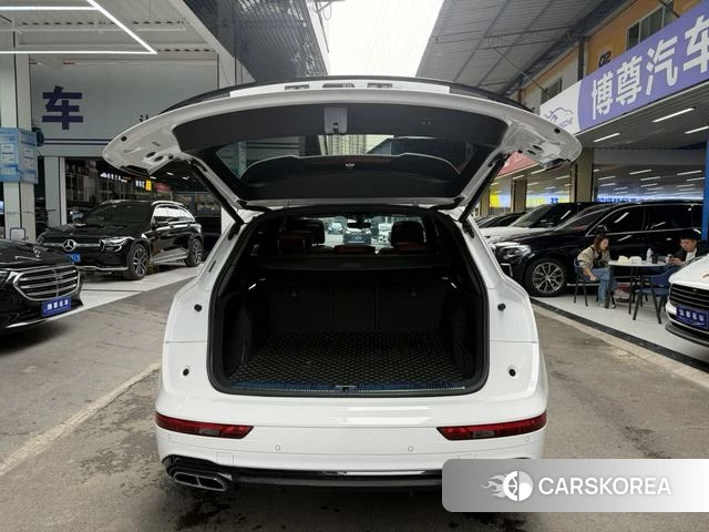 Audi Q5L 2024 Белый из Китая, фото 6