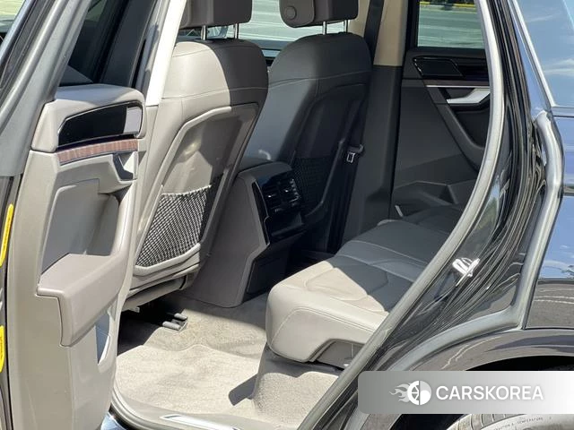 Volkswagen Touareg 2021 Черный из Китая, фото 6