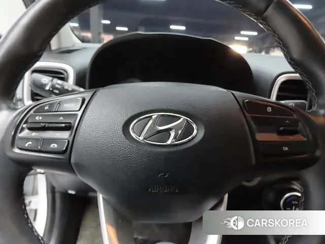 Hyundai Venue 2021 Белый из Кореи, фото 6