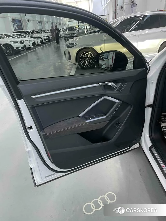Audi Q3 Sportback 2022 Белый из Китая, фото 6