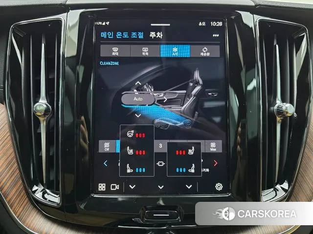 Volvo XC60 second Generation 2025 Белый из Кореи, фото 6