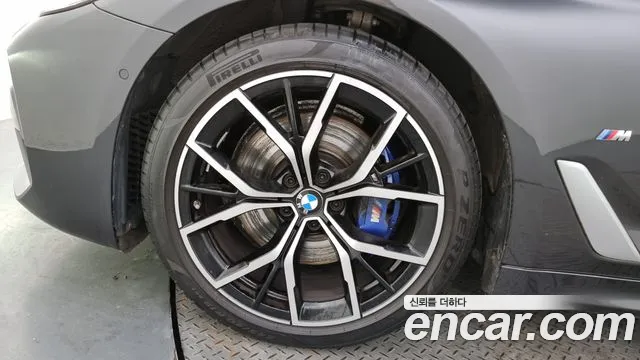 BMW 5 Series (G30) id 2639556 из Кореи 6