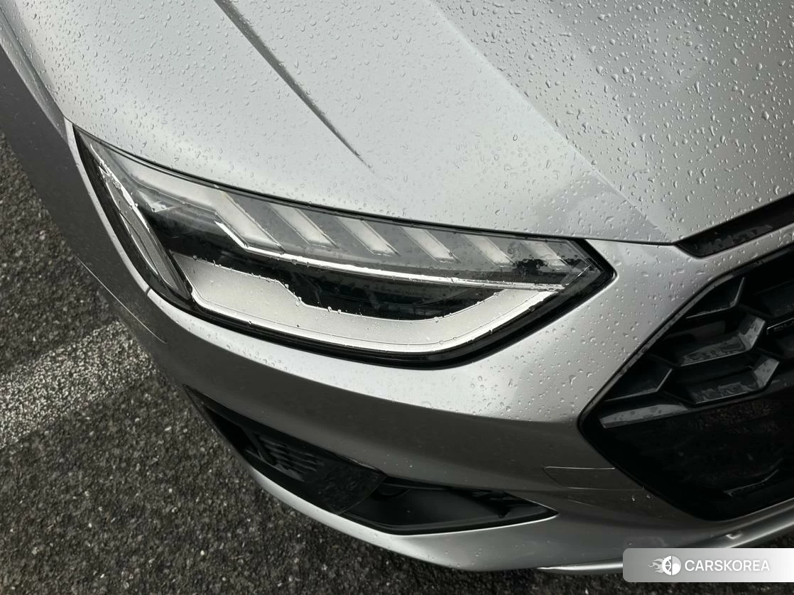 Audi A4L 2020 Серебристо-серый из Китая, фото 6