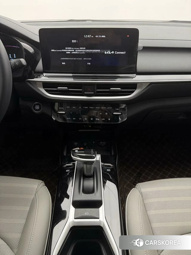 Kia K3 2023 Белый из Китая, фото 6